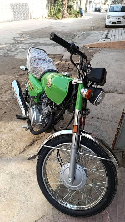 CG 125 in Good Condition  For Sale Exchnage With Cd 70