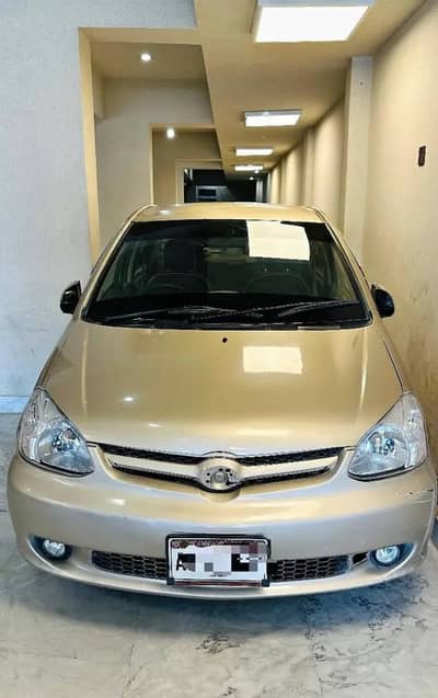 Toyota Platz 2003