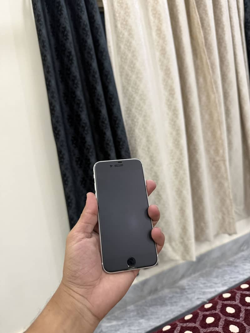 Apple iPhone SE 2