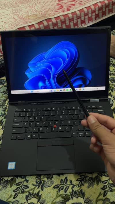 Lenovo ThinkPad X1 Yoga Core i5 - 8th Gen, 8/512GB, Touch Screen & Pen