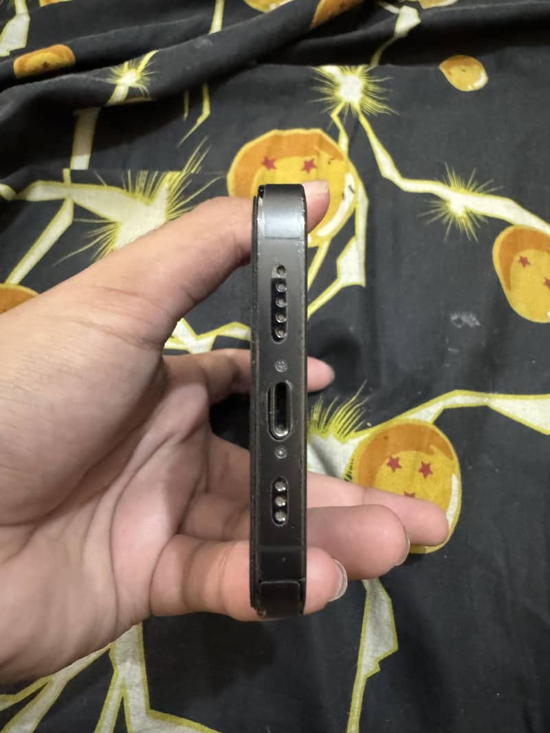 Apple iPhone 13 Pro 3
