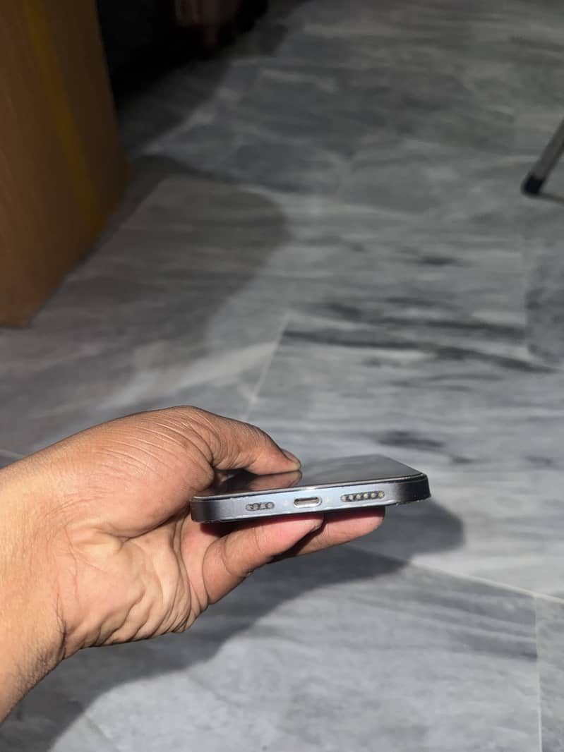 Apple iPhone 12 Pro Max 2