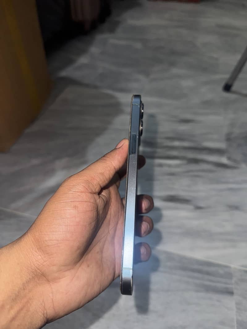 Apple iPhone 12 Pro Max 3