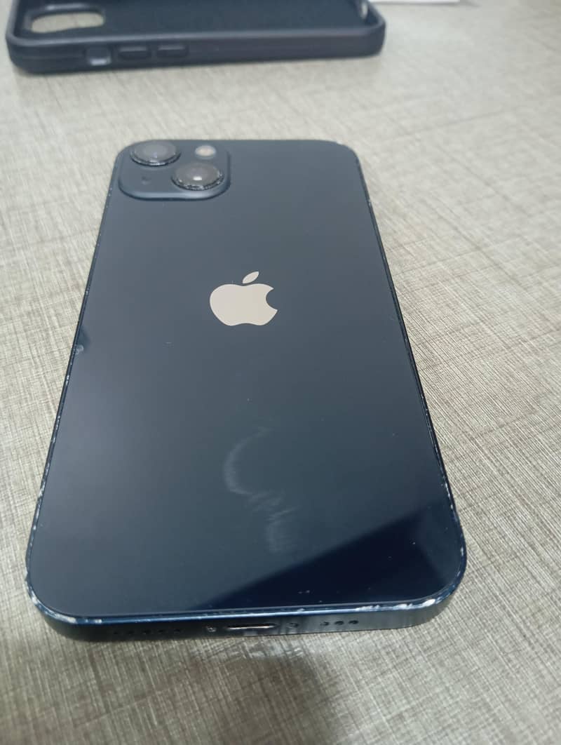 Apple iPhone 13 3