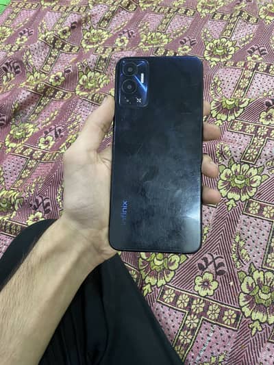 Infinix Hot 12