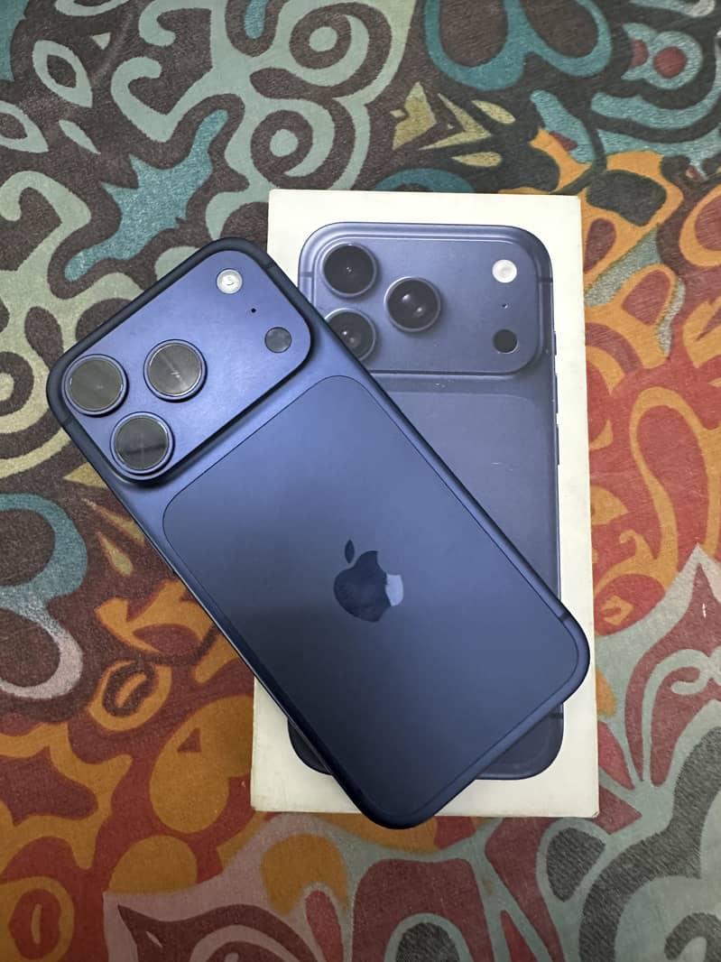 Apple iPhone 17 Pro 1