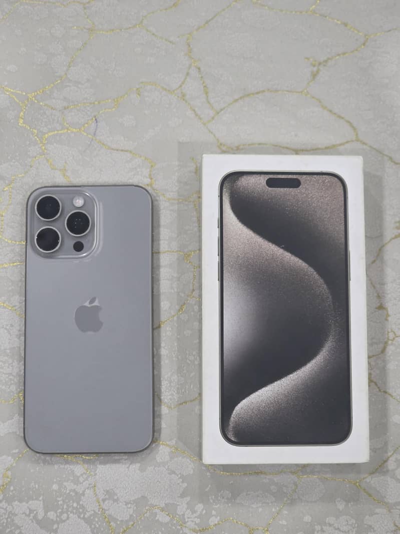 Apple iPhone 15 Pro Max 0