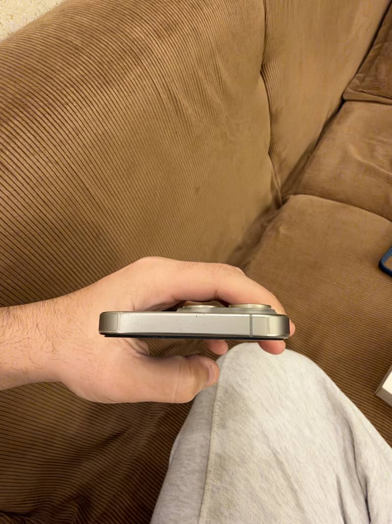 Apple iPhone 15 Pro 5