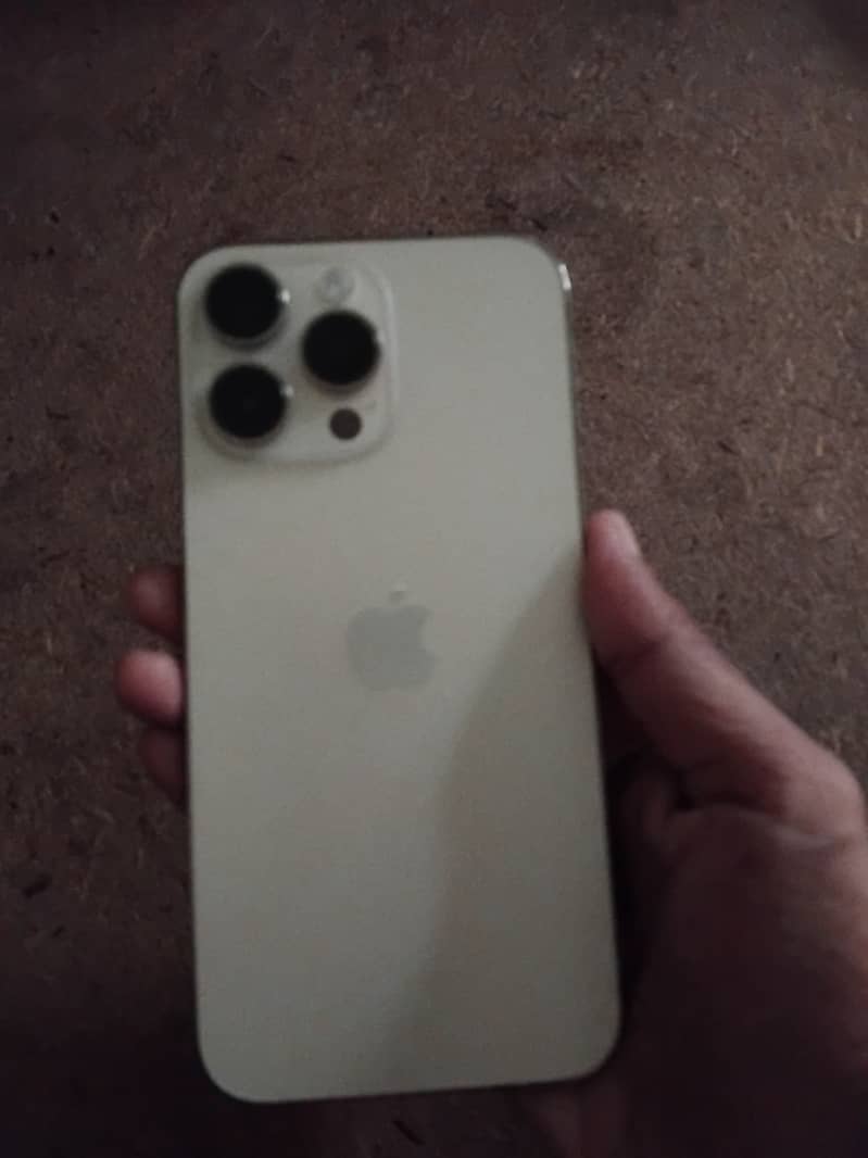 iPhone 14 Pro Max 3