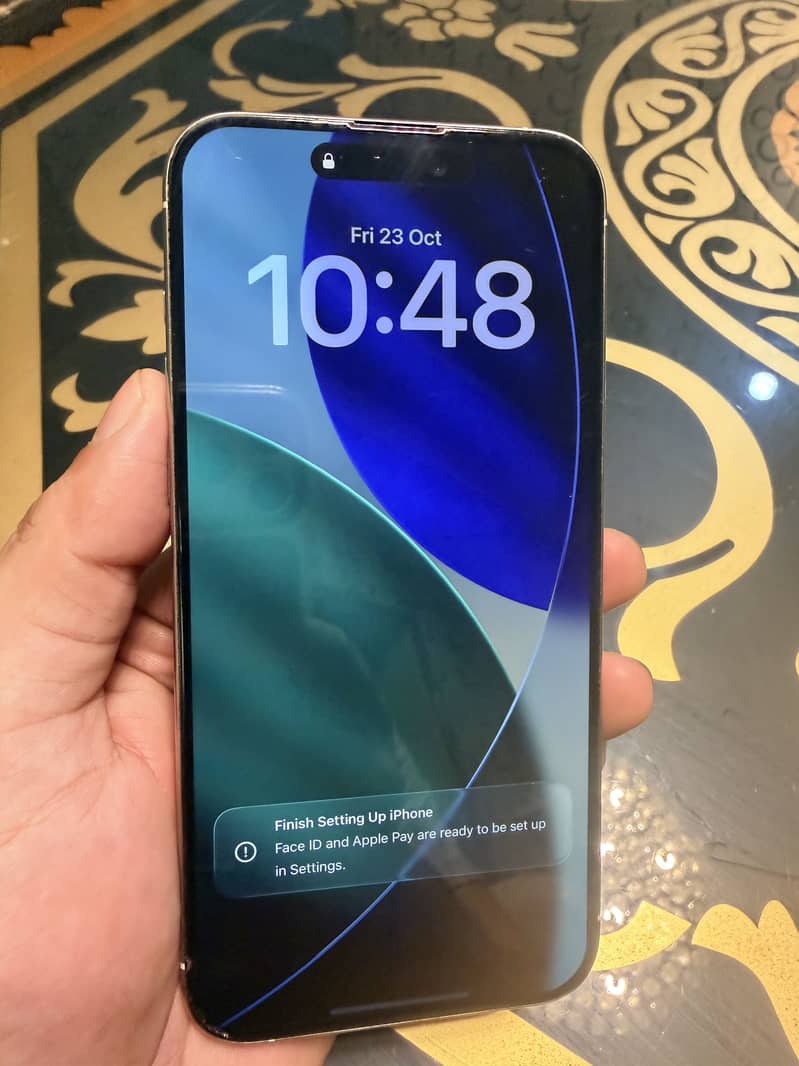 Apple iPhone 15 Pro Max 2