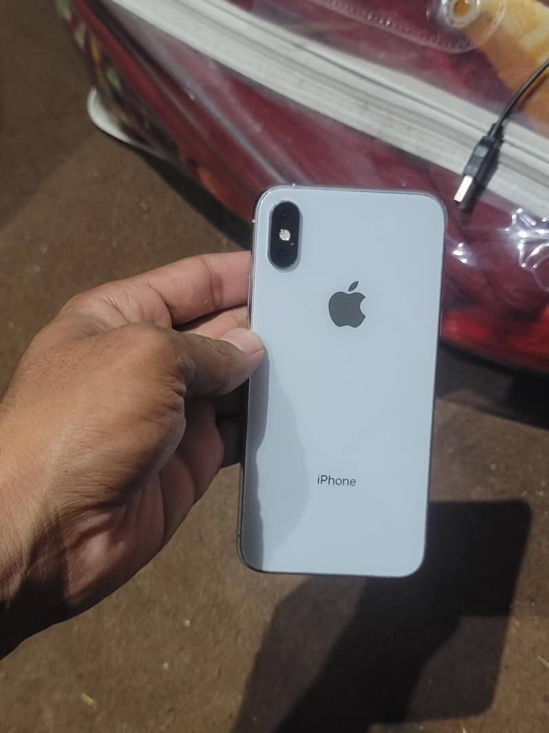 Apple iPhone XS 1