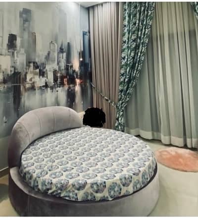 round small bed