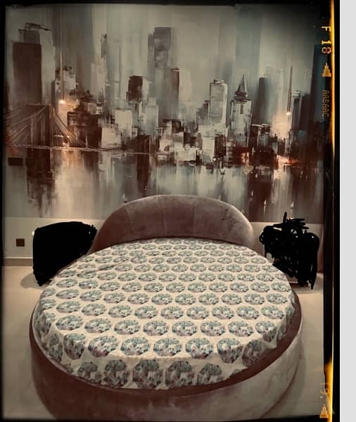 round small bed 1