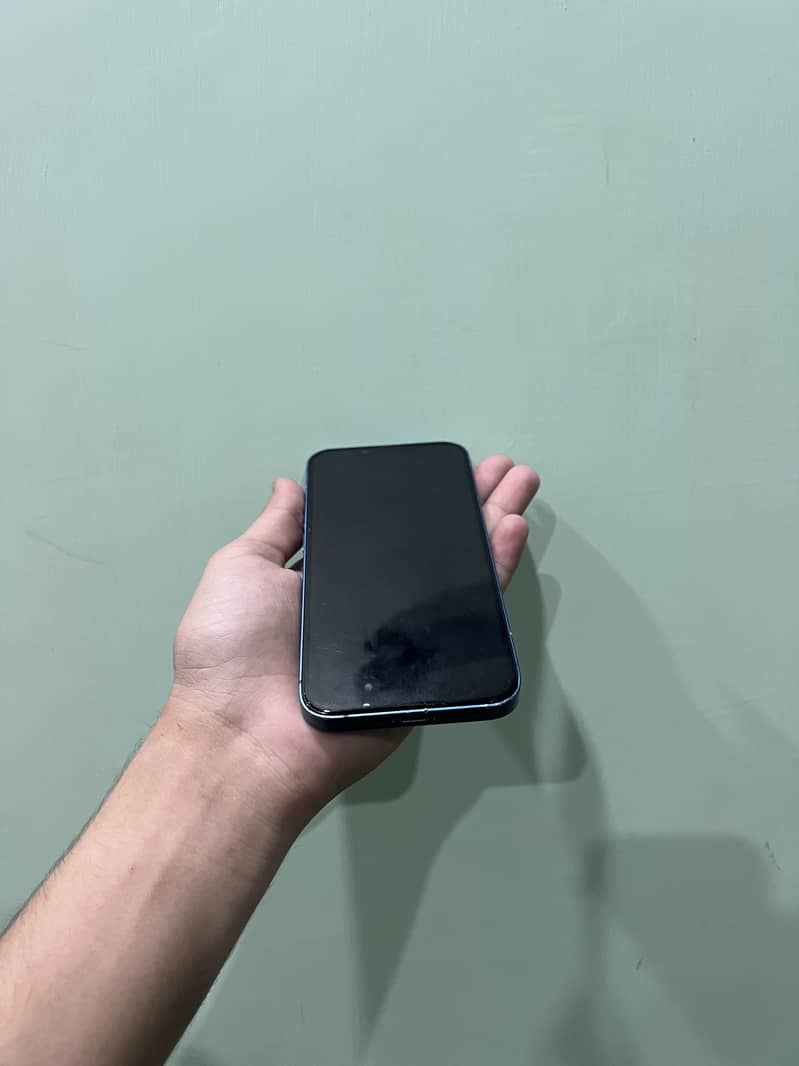 iPhone 13 2