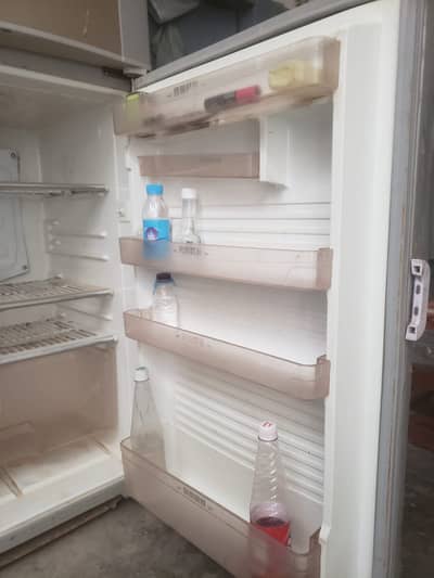 Dawlance frige good condition