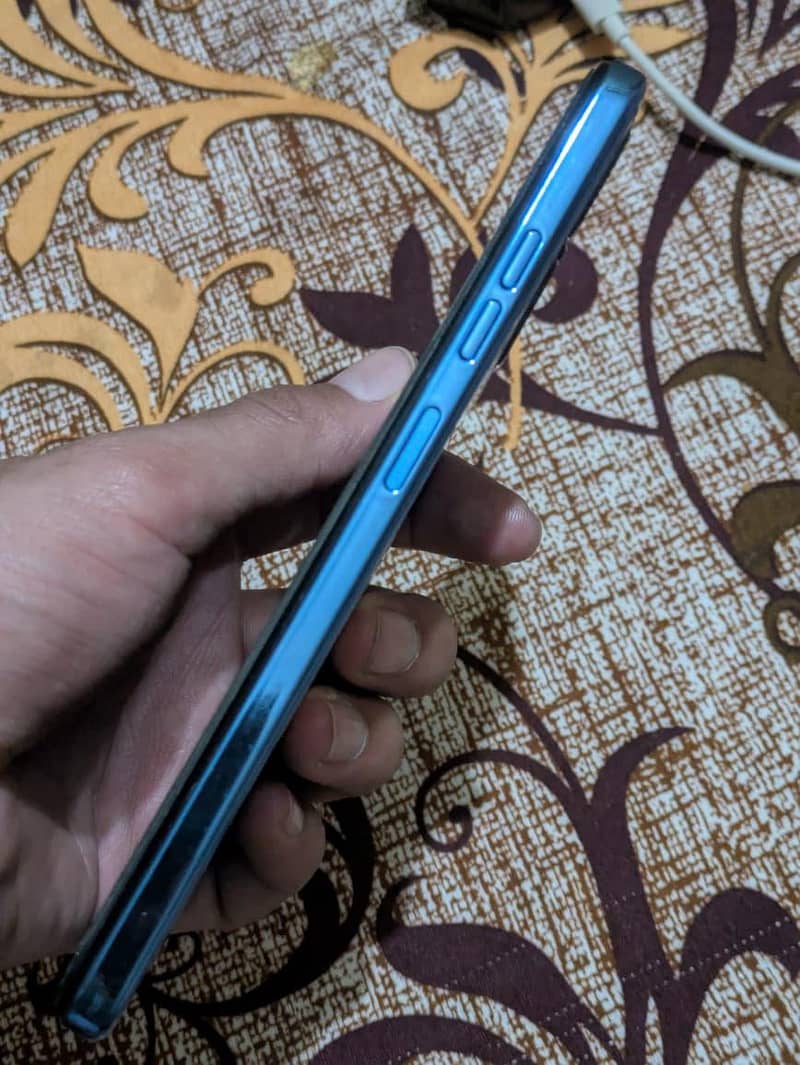 Tecno Spark 10C 4