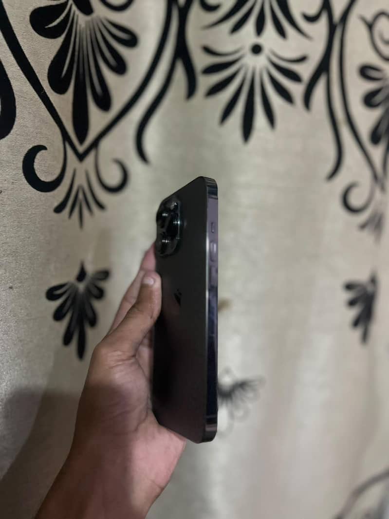 Apple iPhone 13 Pro 3