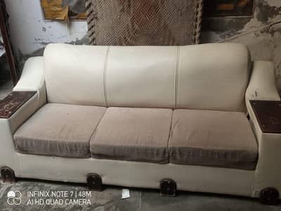 Used sofa set available for sale at a reasonable price!