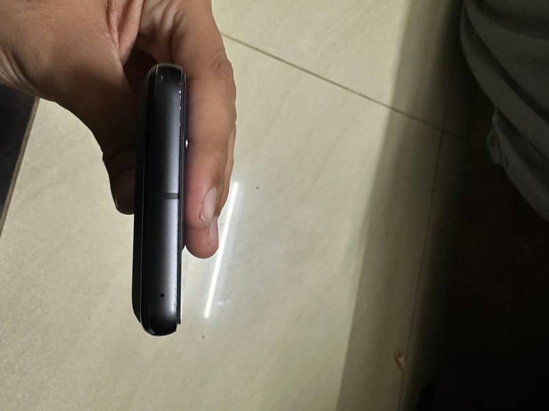 Google Pixel 8 2