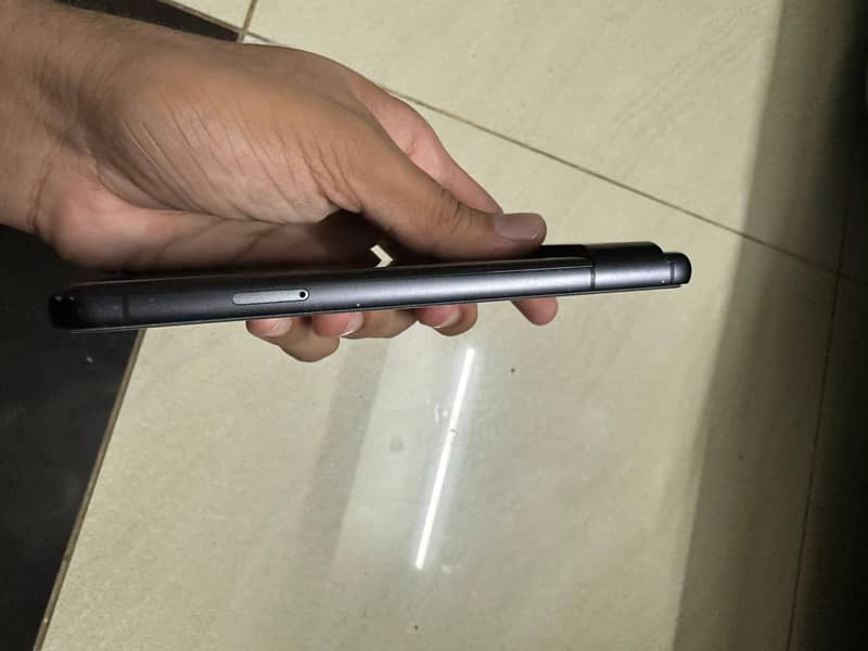 Google Pixel 8 5