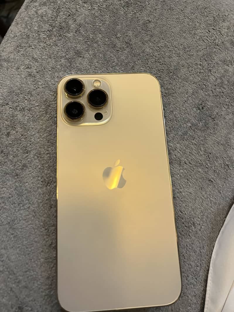 Apple iPhone 13 Pro Max 4