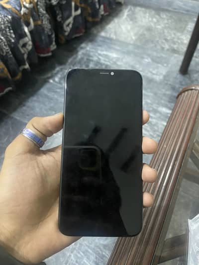 Apple iPhone 11 Pro ka panal ha new ha abi