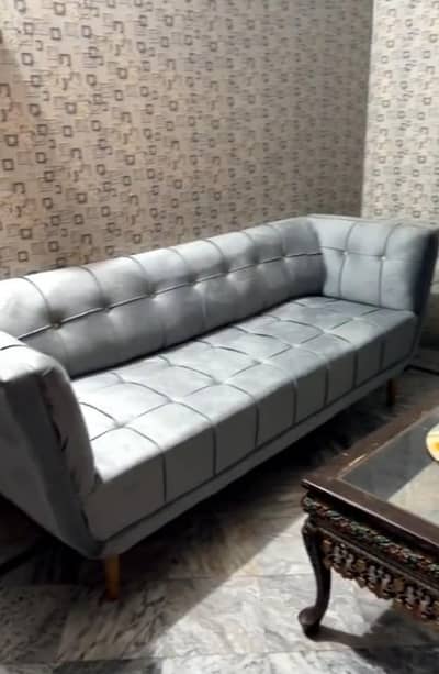 5 seater sofa set bilkul new han use nahe huey