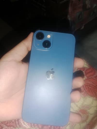Apple iPhone 13