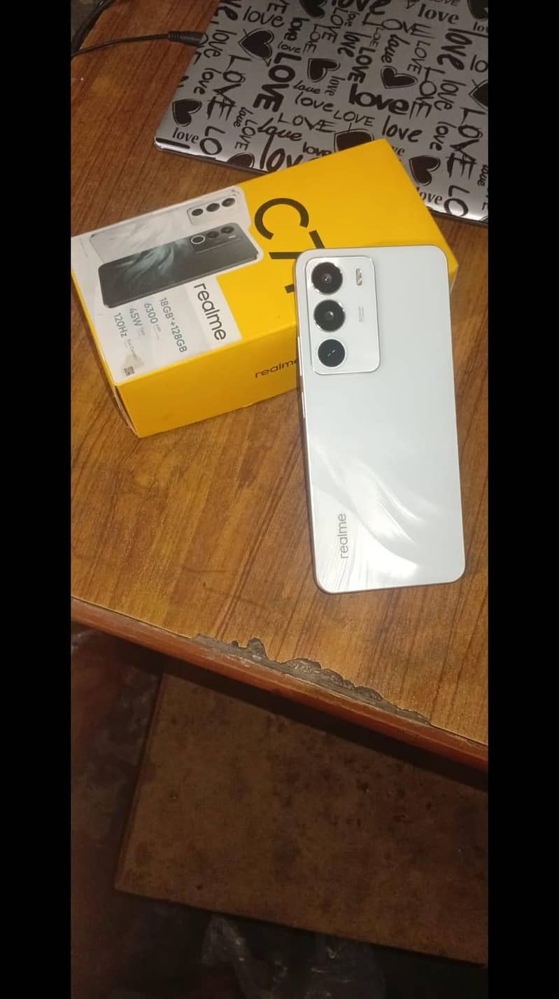 Realme C71 0