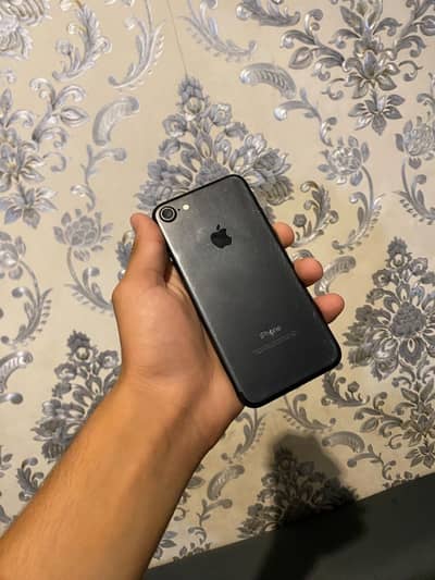 Apple iPhone 7