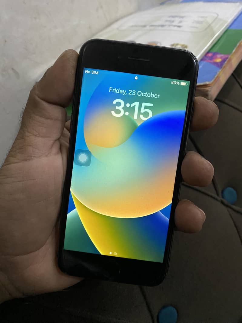 Apple iPhone 8 0