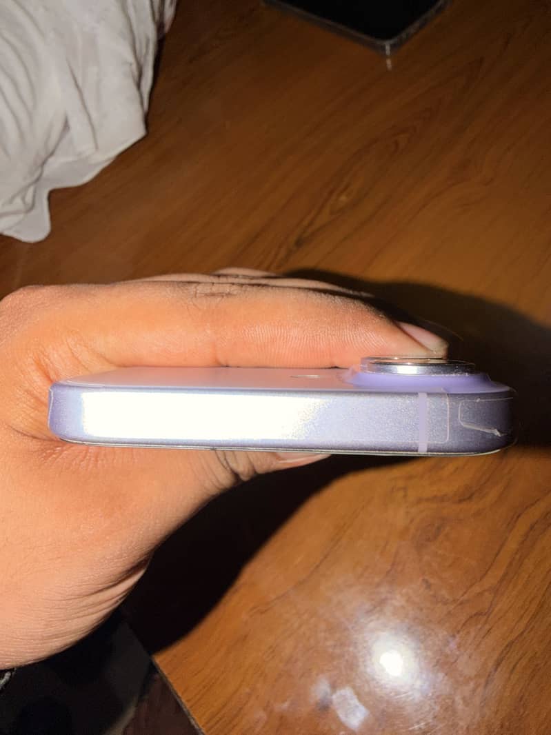 Apple iPhone 17 4
