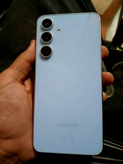 Samsung Mobile S24 fE