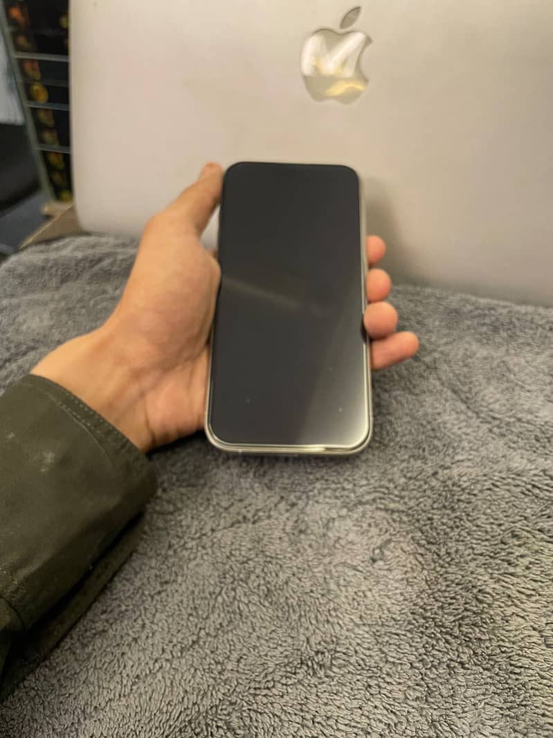 Apple iPhone 15 Pro 5