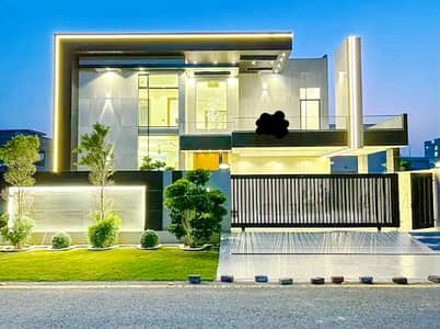 10 Marla Fully Furnished Modren Luxury House for Rent in Bahria Town Lahore
