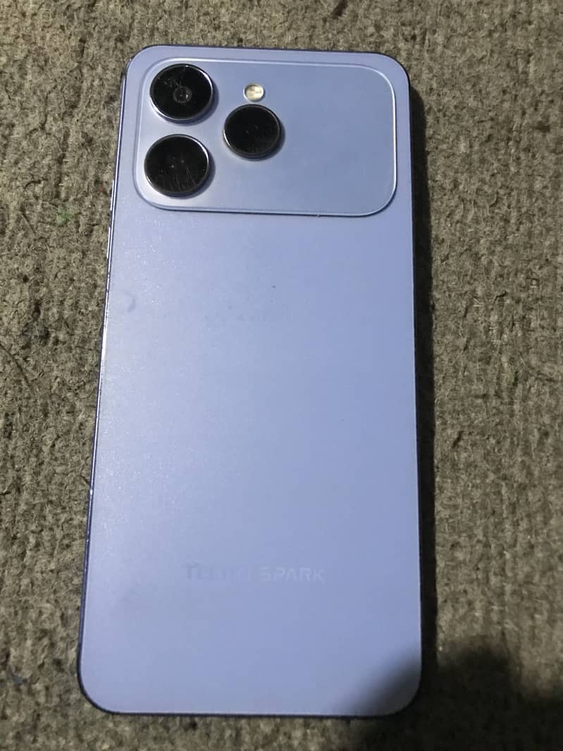 Tecno Spark 40 9