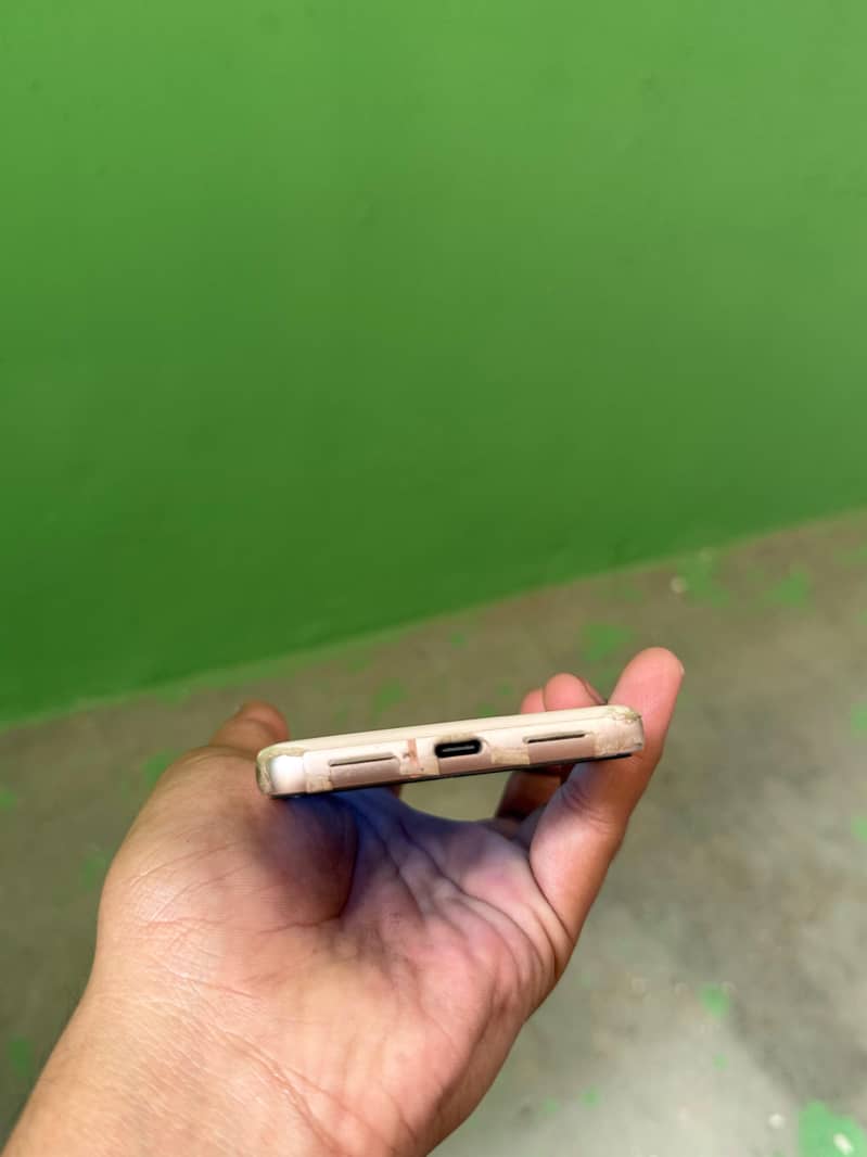Google Pixel 8 3