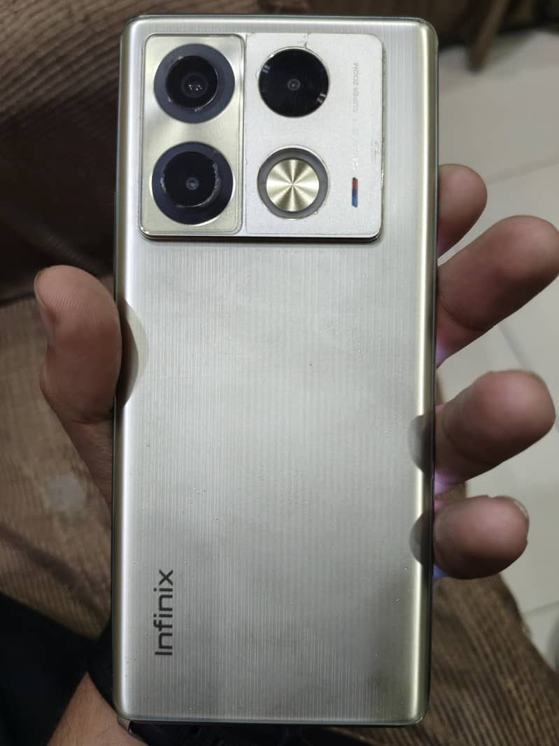 Infinix Note 40 Pro 1