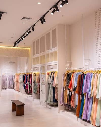 mazenin floor available for commercial use in Gulshan block 5 code im