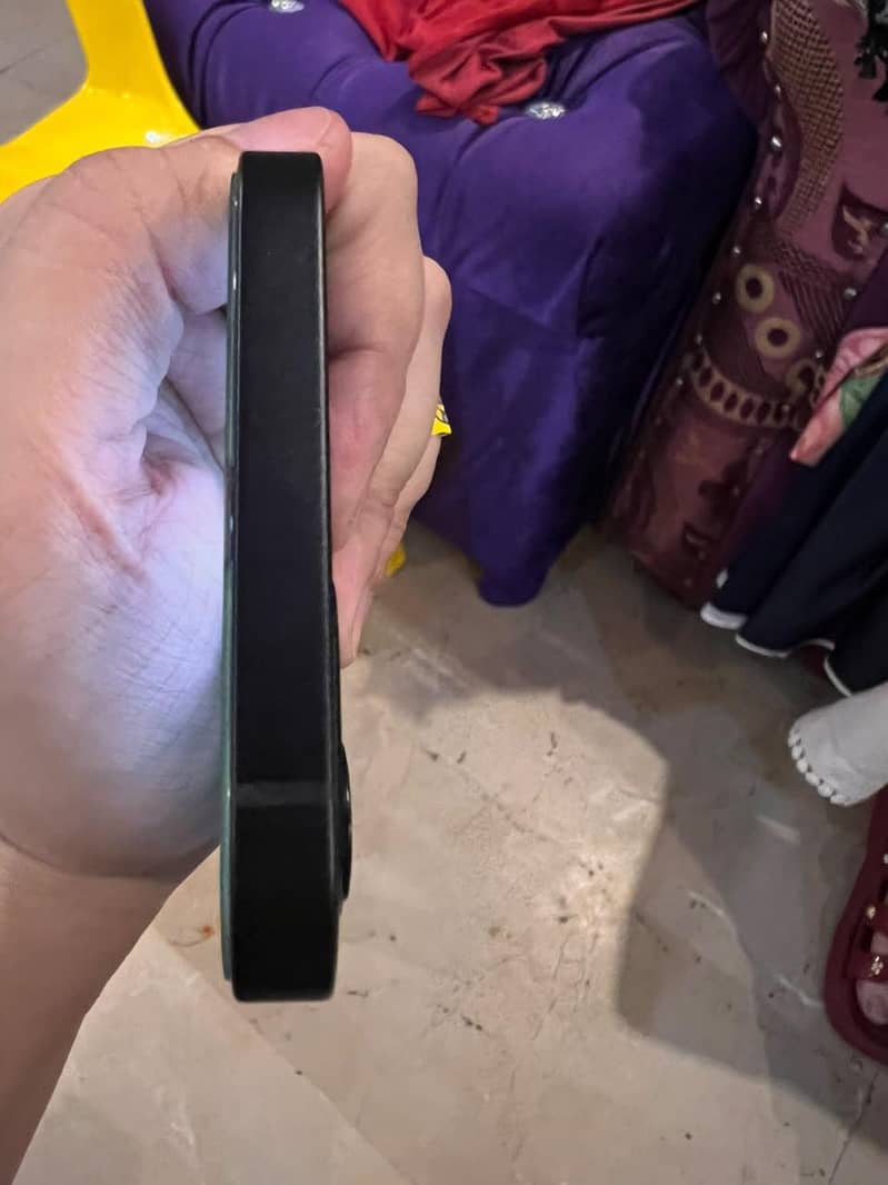 Apple iPhone 12 2