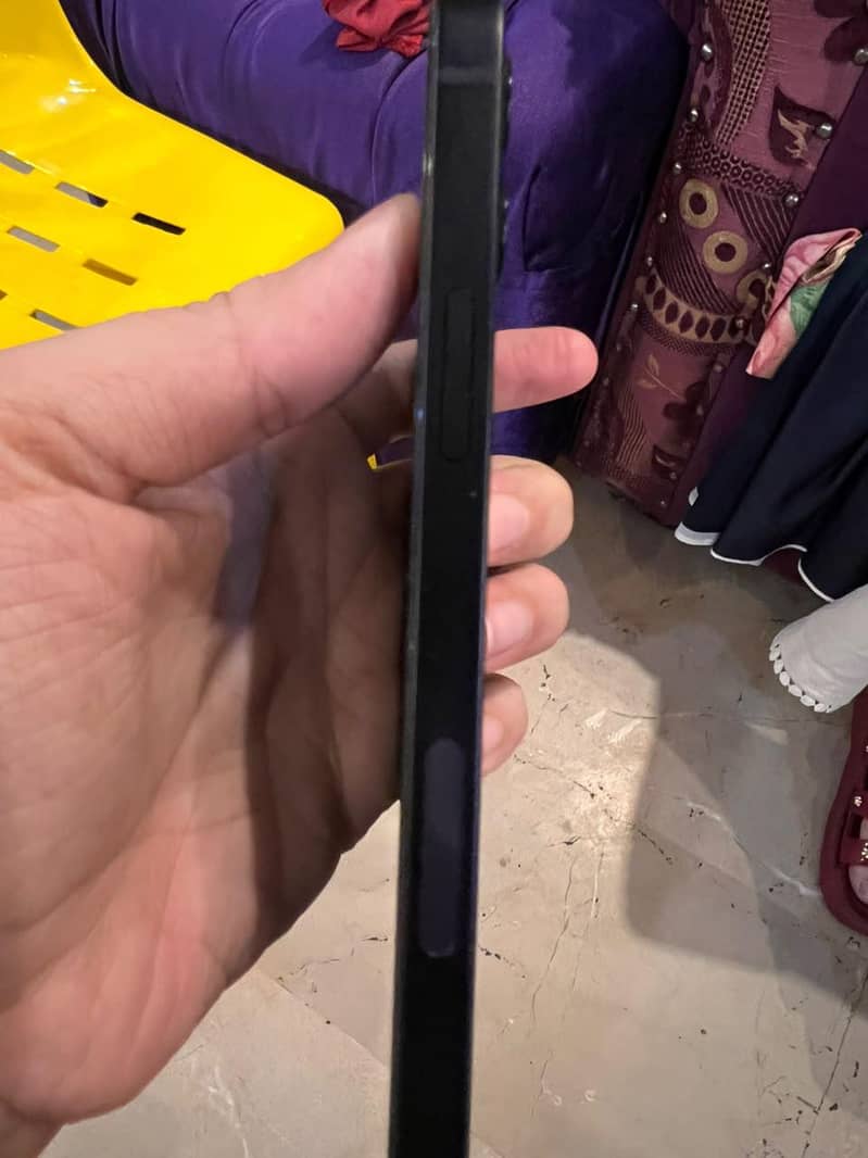 Apple iPhone 12 5