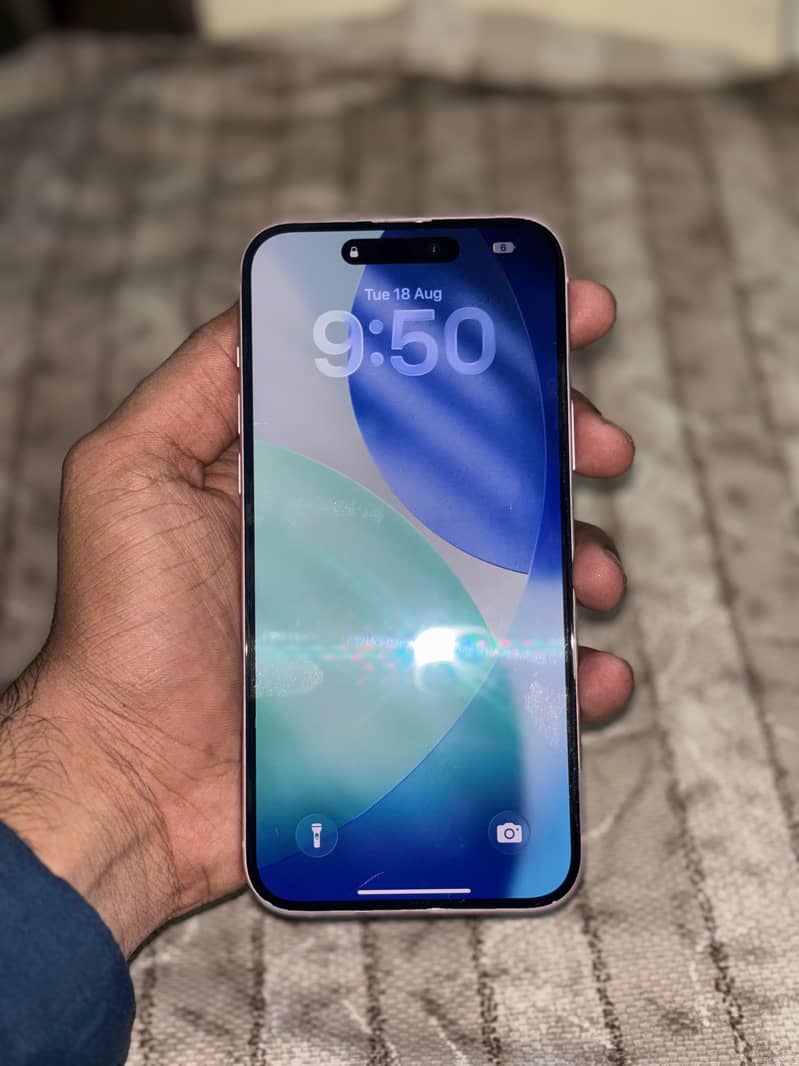 Apple iPhone 15 plus 0