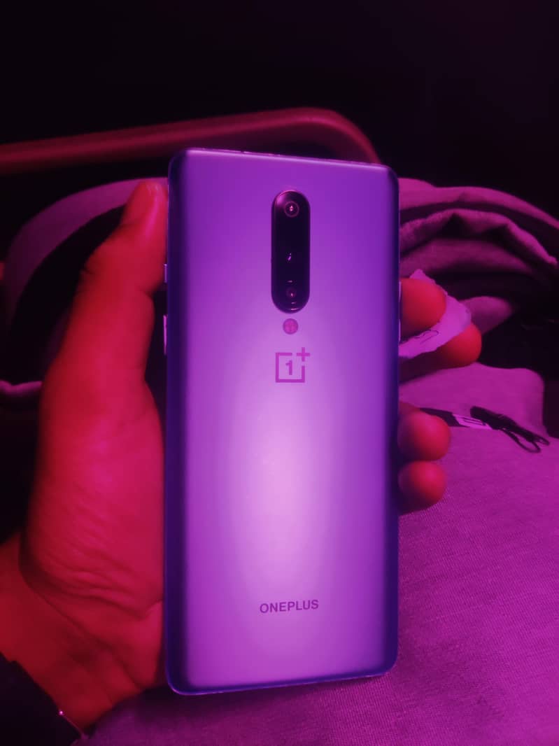 One Plus 8 12)256 4