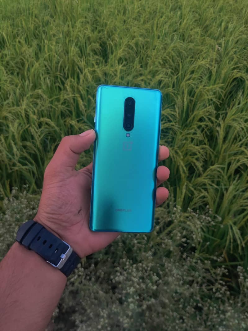 One Plus 8 12)256 5