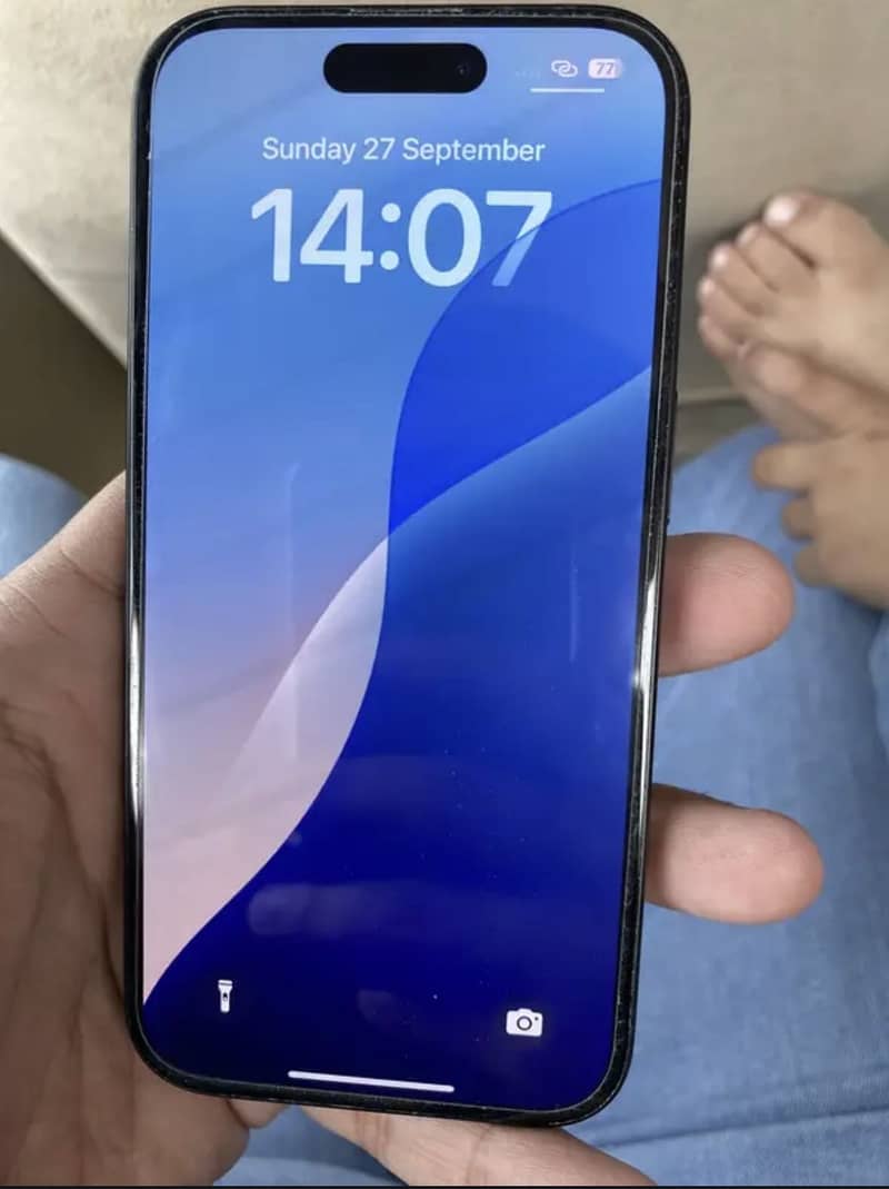 Apple iPhone 16 2