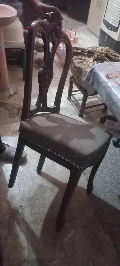 6 seater dinning table