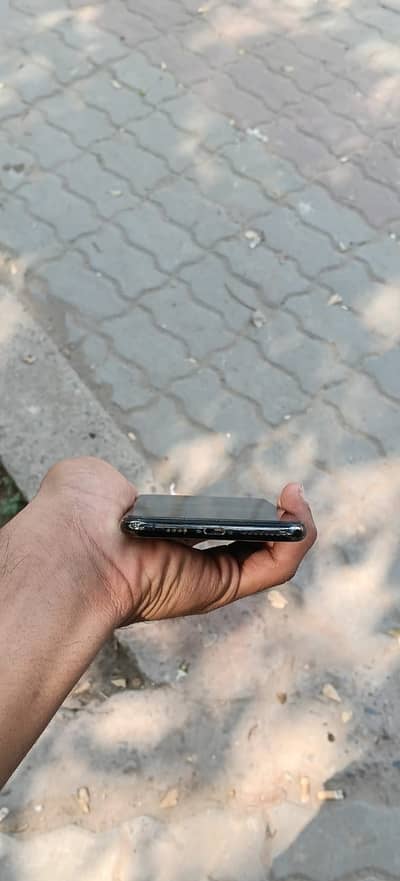 Apple iPhone XS Max water pack