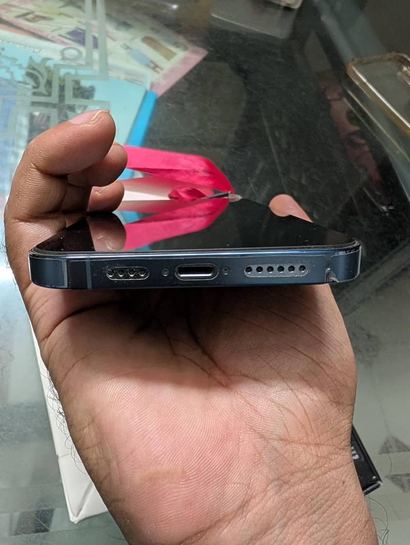 Apple iPhone 13 Pro Max 4