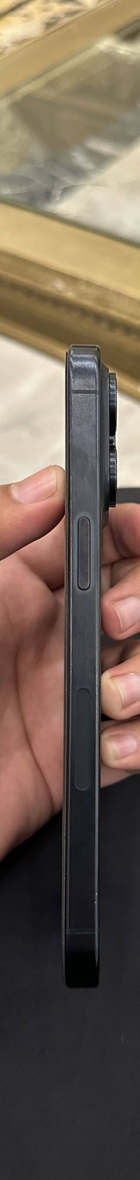 Apple iPhone 15 Pro Max 3