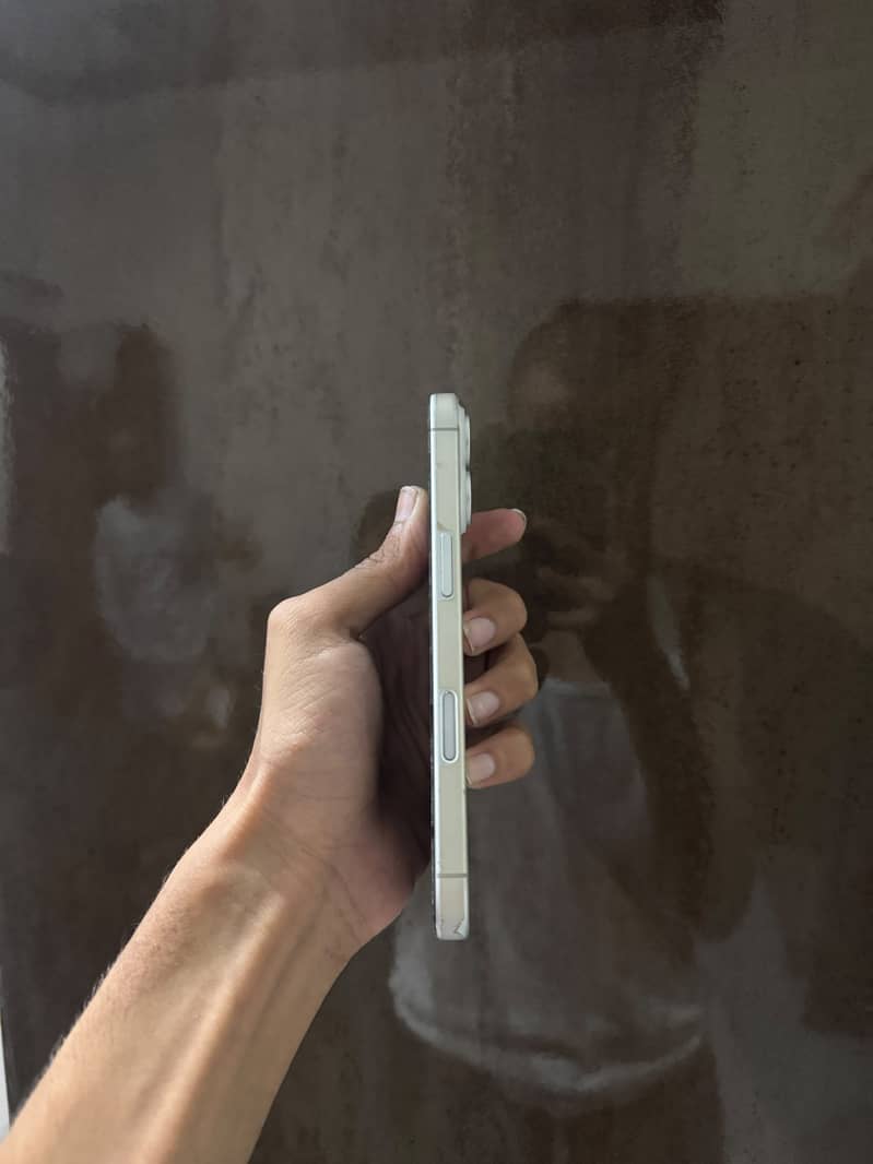 Apple iPhone 17 3